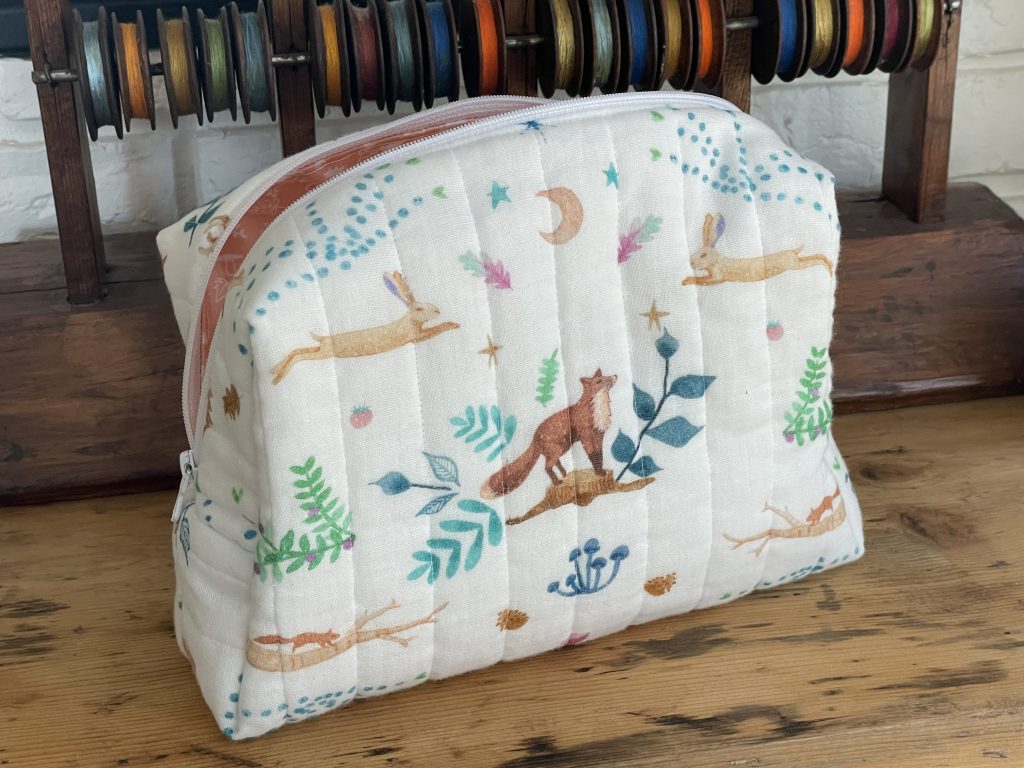 trousse-de-toilette-matelassée
