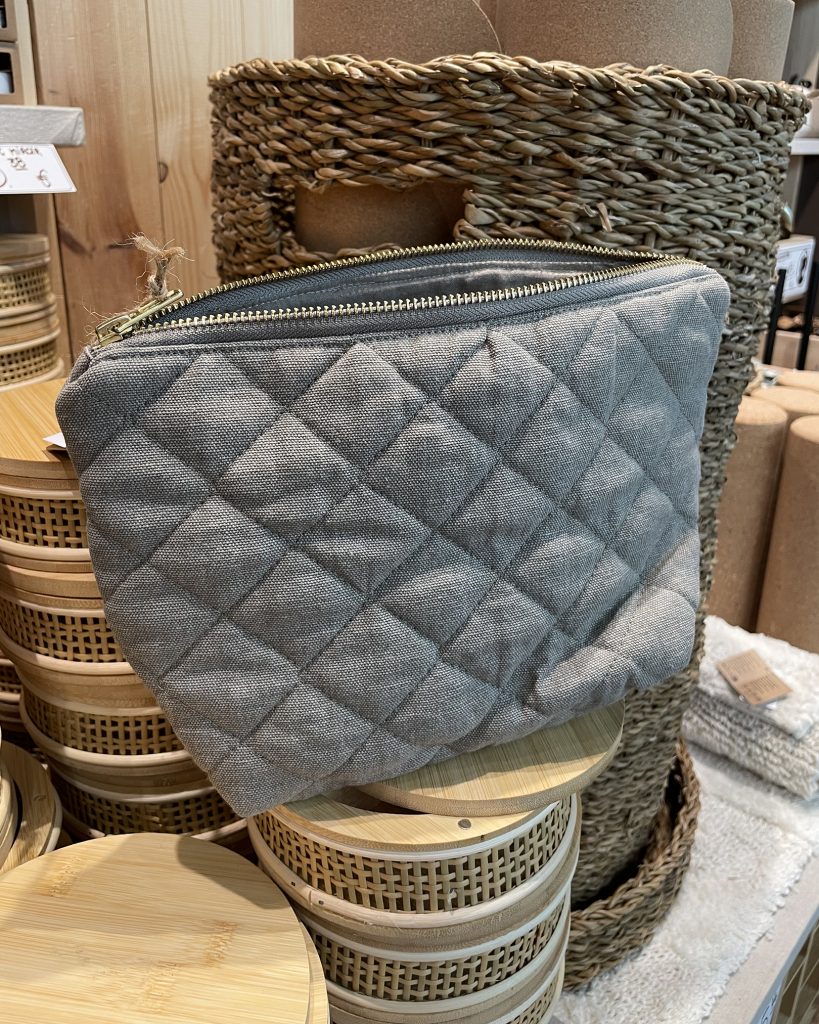 trousse-de-toilette-matelassée